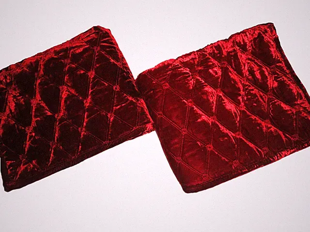 MARTHA STEWART RED PLUSH DIAMOND VELVET (2) STANDARD PILLOW SHAMS 20X26