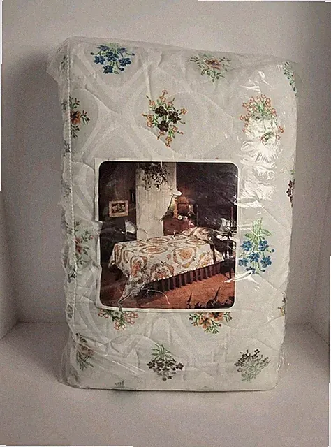 NEW Vintage Floral Single Quilted Nylon Bedspread Astrofill USA 76x86 Full
