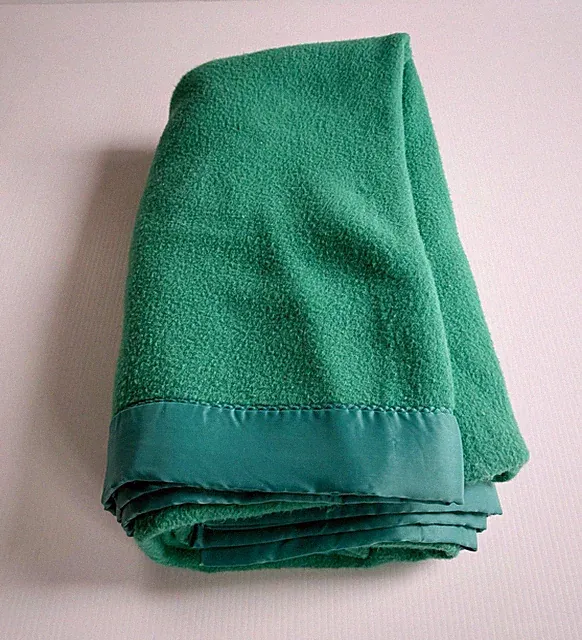Vintage Jade Green Acrylic Blanket Twin/Full 74x89” Nylon Trim Mid Century 70s