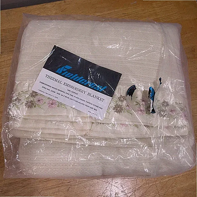 Vtg Fieldcrest Thermal Embroidery Blanket Twin Cream Floral Made in USA 25246